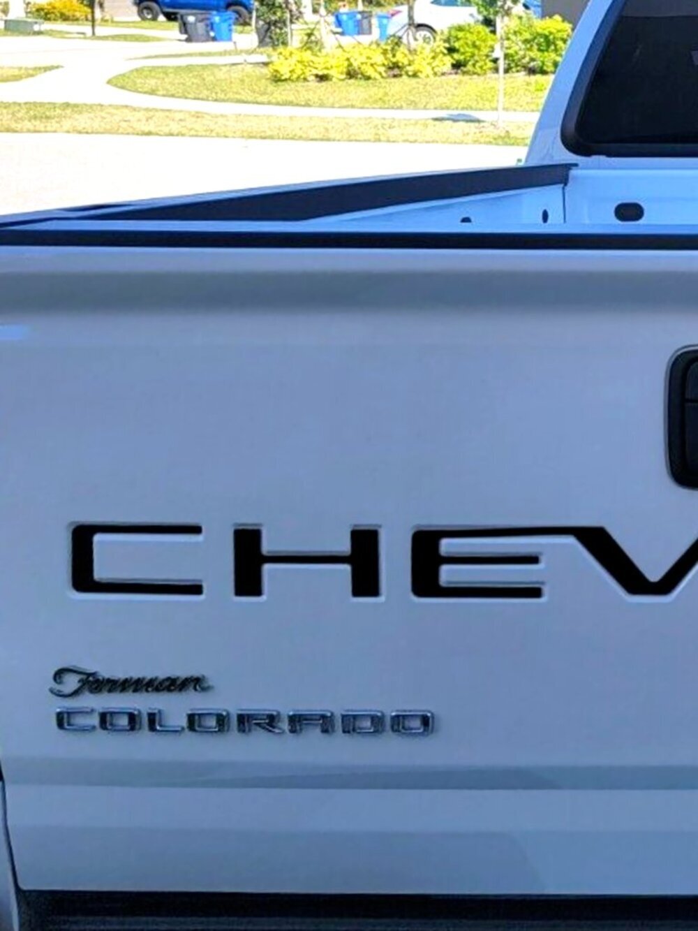 Gloss Black Raised Plastic Tailgate Letters Inserts Chevrolet Colorado 2021 2022 - Picture 2 of 8